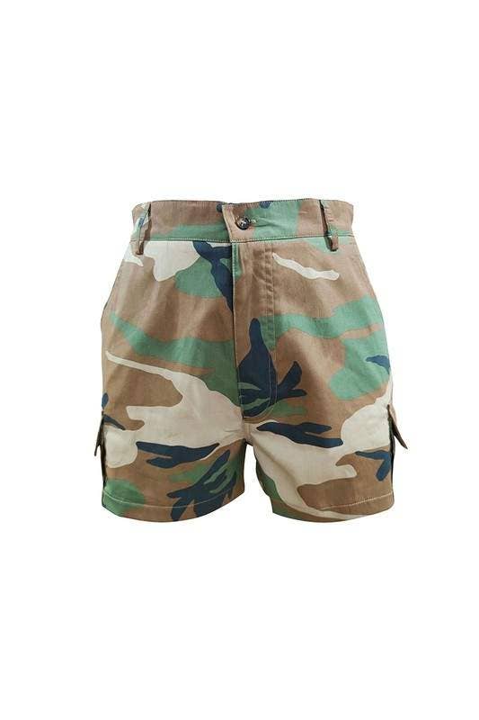 Camouflage pockets shorts