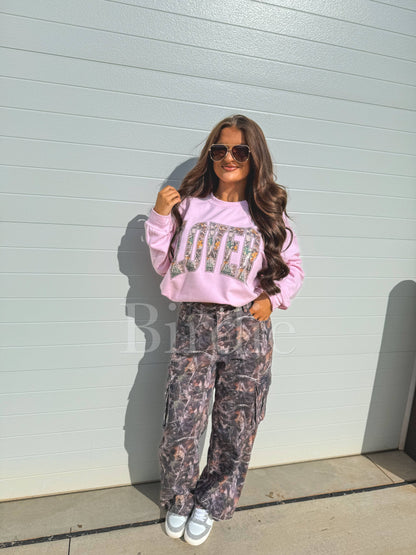 Lover Camo Graphic Crewneck on Light Pink